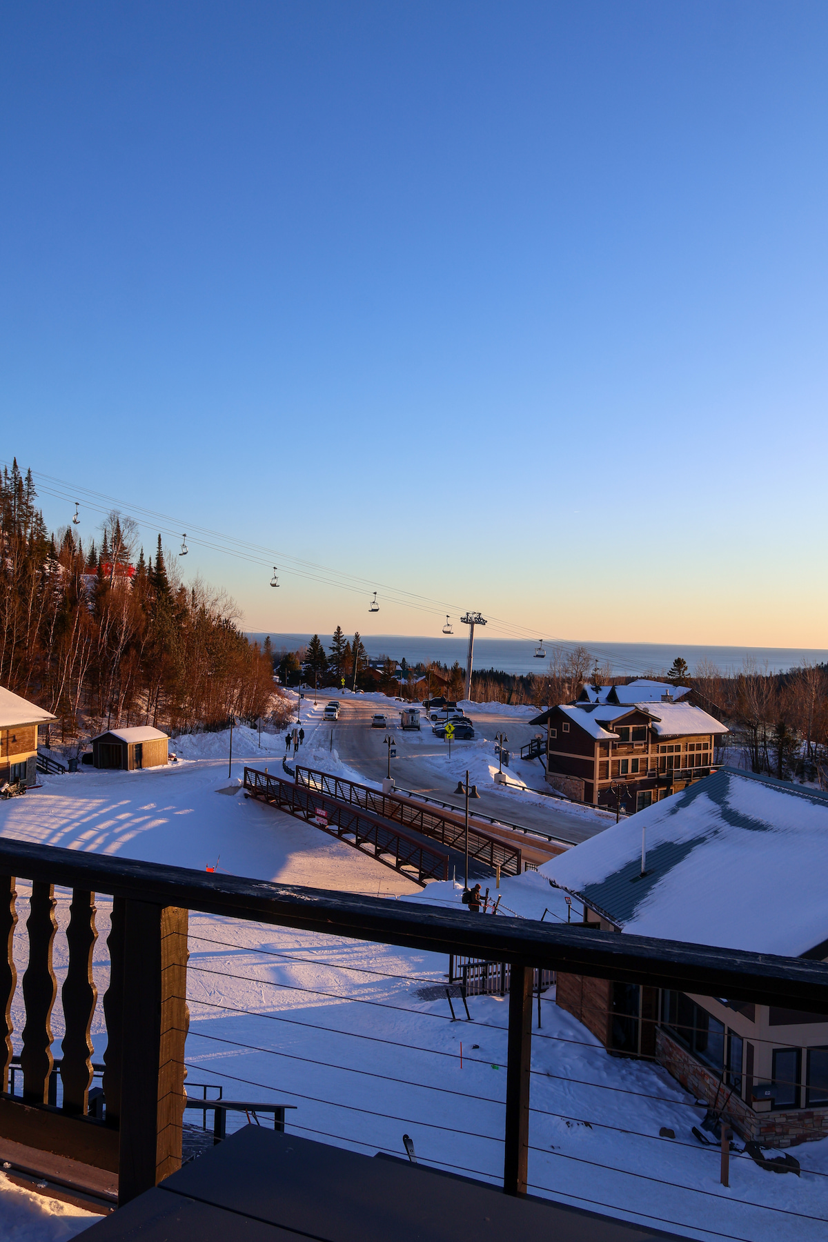 847941741-ours-resort-winter-2026-108 (1)